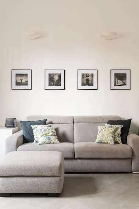 Bilocale Pergolesi Apartment Milan 0*,