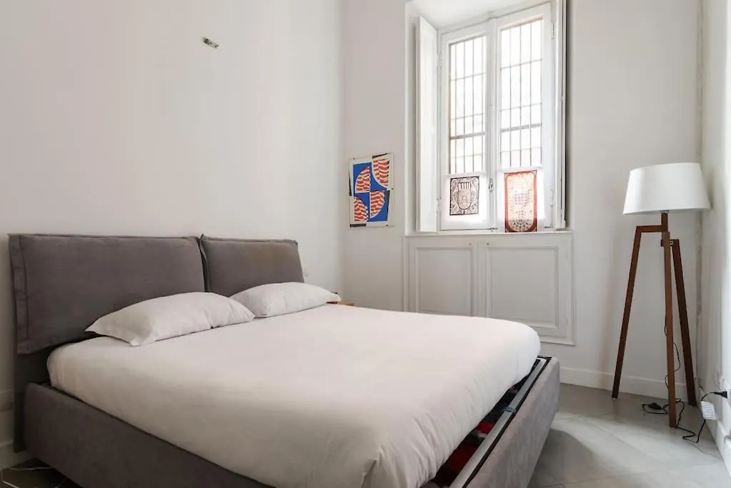 Bilocale Pergolesi Apartment Milan Italy