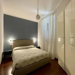 The Painting Apartment. A And Lovely In Appartamento